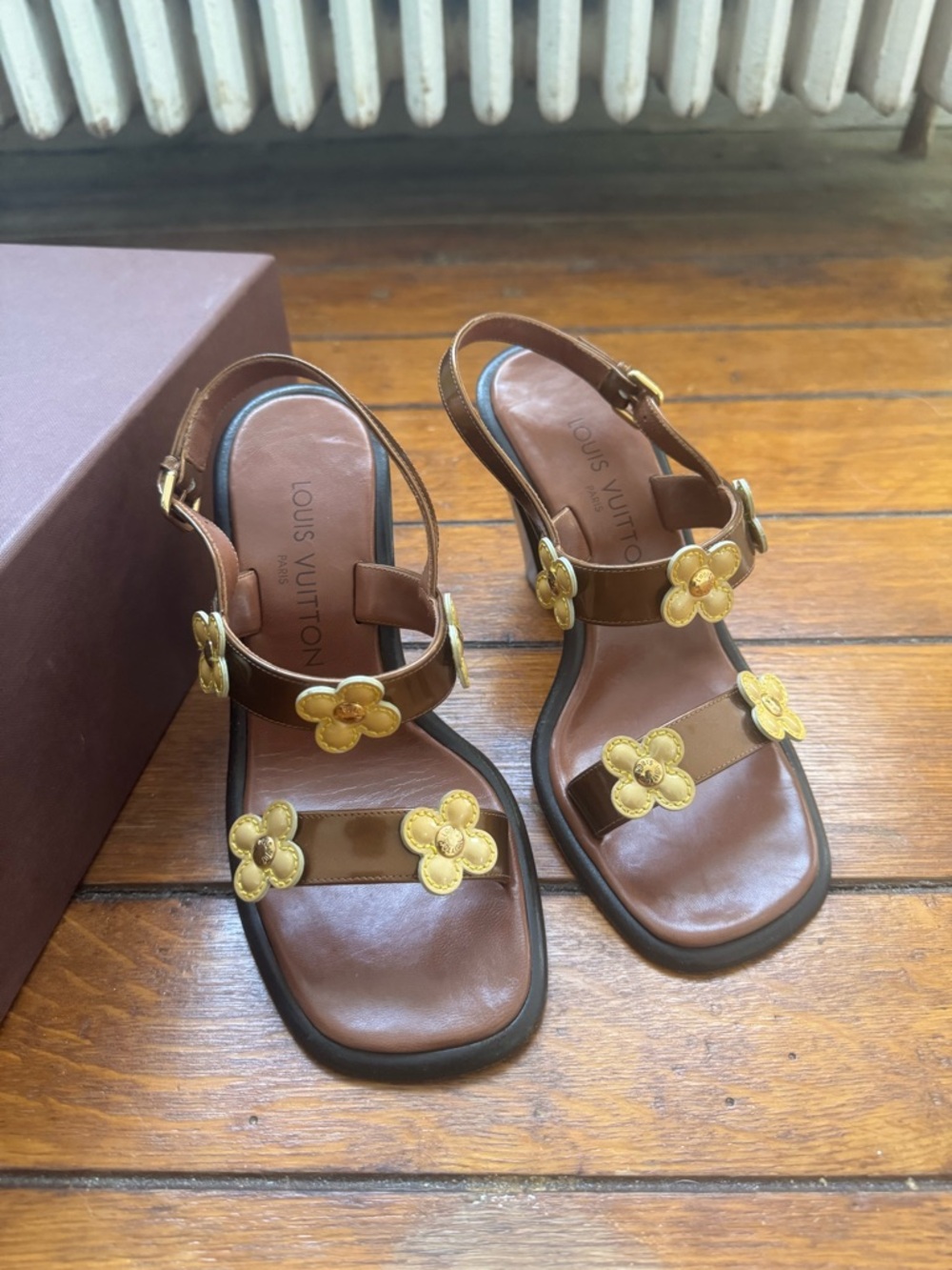 Louis Vuitton Brown Leather Slingback Sandals with Gold Floral Appliqués - Picture 6 of 11
